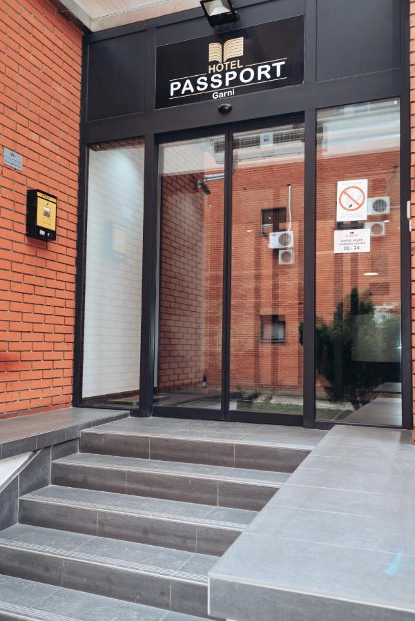 Hotel Passport Belgrado Buitenkant foto