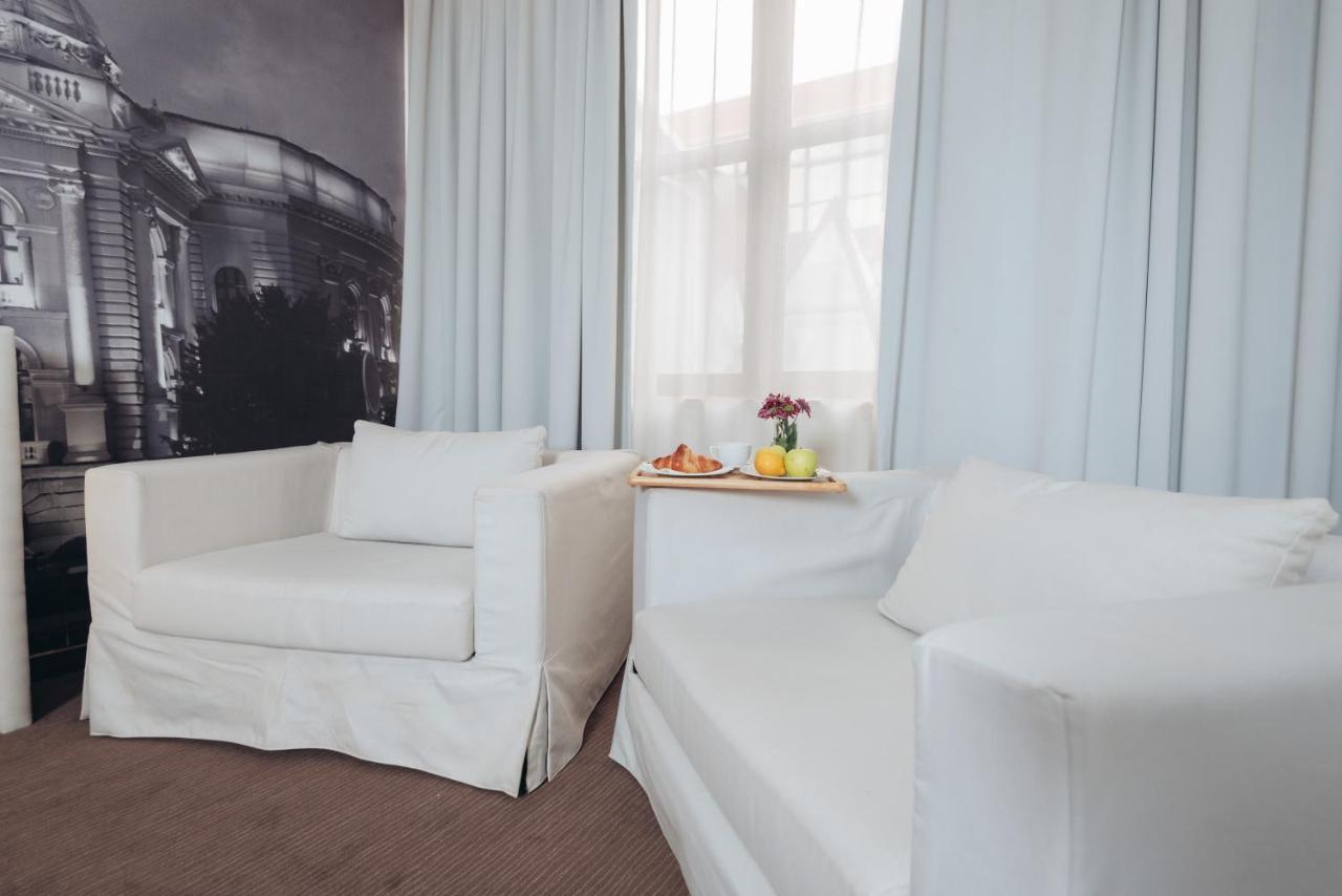 Hotel Passport Belgrado Buitenkant foto