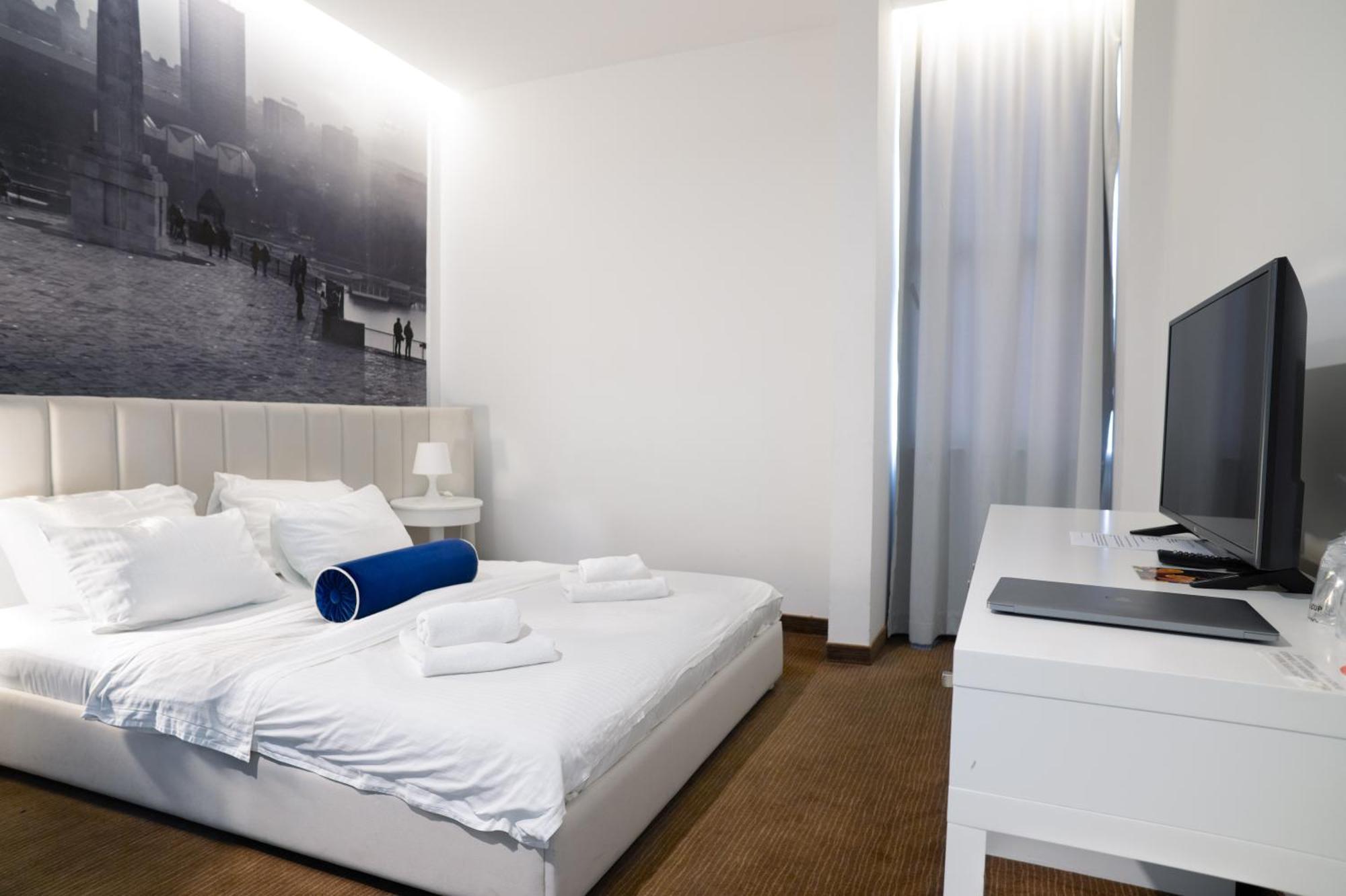 Hotel Passport Belgrado Buitenkant foto
