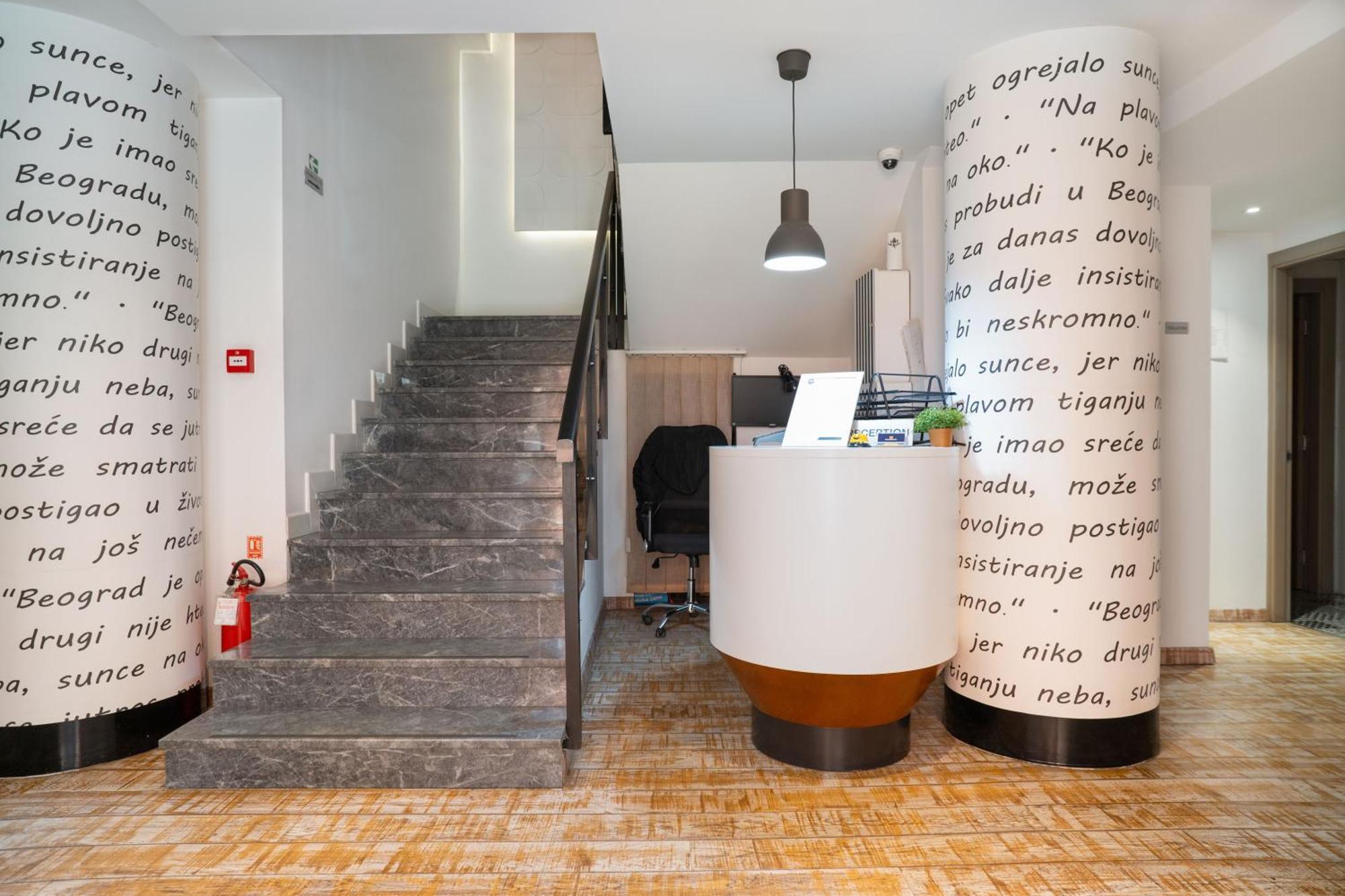 Hotel Passport Belgrado Buitenkant foto