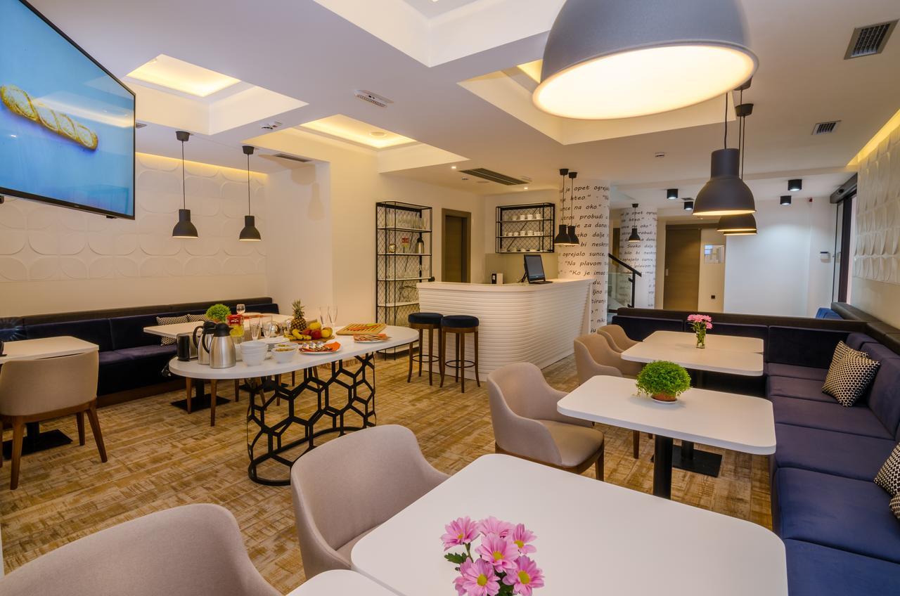 Hotel Passport Belgrado Buitenkant foto